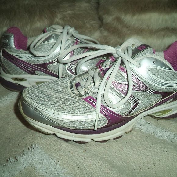 NEW BALANCE 738 V1 RUNNING SHOES WR738GP PURPLE/GRAY SNEAKERS~WOMENS SIZE 9 - Picture 2 of 7